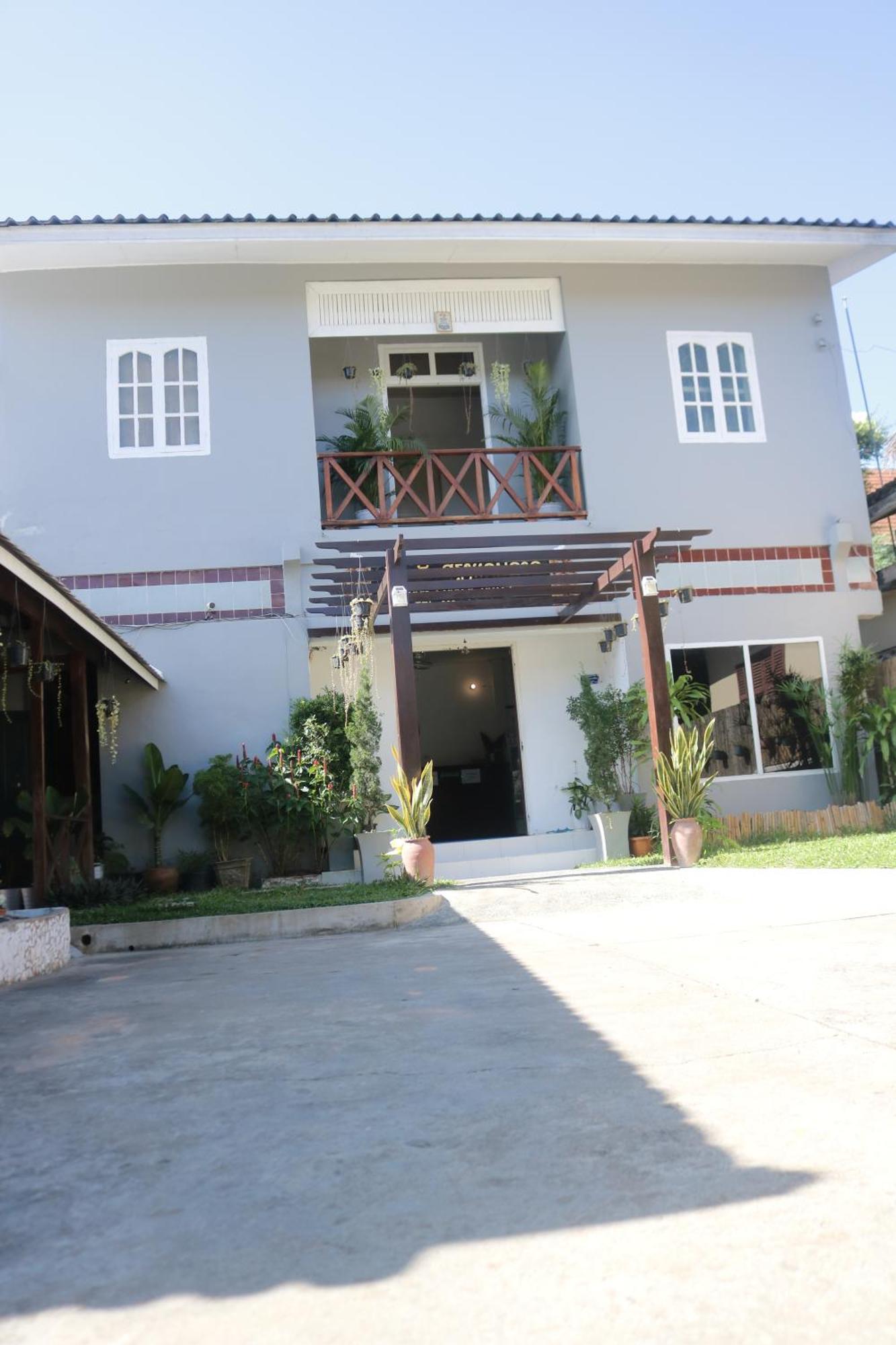 Отель Moon'S House Luangprabang Экстерьер фото